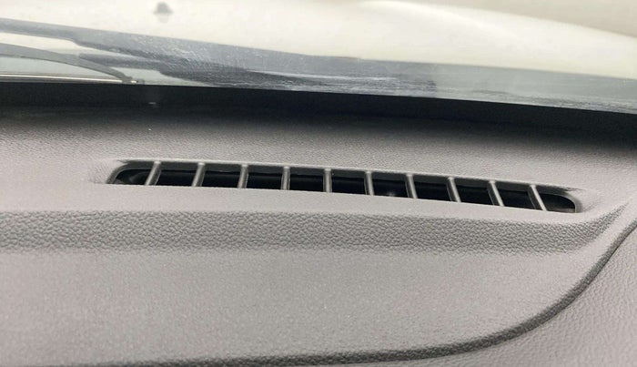 2021 Renault Kwid CLIMBER 1.0 AMT (O), Petrol, Automatic, 25,004 km, Dashboard - Air Re-circulation knob is not working