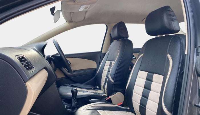 2017 Volkswagen Ameo COMFORTLINE 1.2L, Petrol, Manual, 44,980 km, Right Side Front Door Cabin