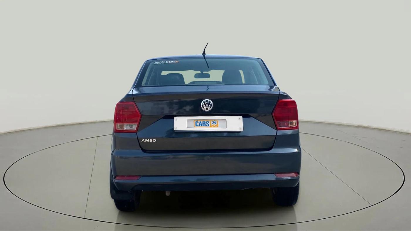 2017 Volkswagen Ameo COMFORTLINE 1.2L, Petrol, Manual, 44,980 km, Back/Rear