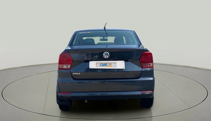 2017 Volkswagen Ameo COMFORTLINE 1.2L, Petrol, Manual, 44,980 km, Back/Rear