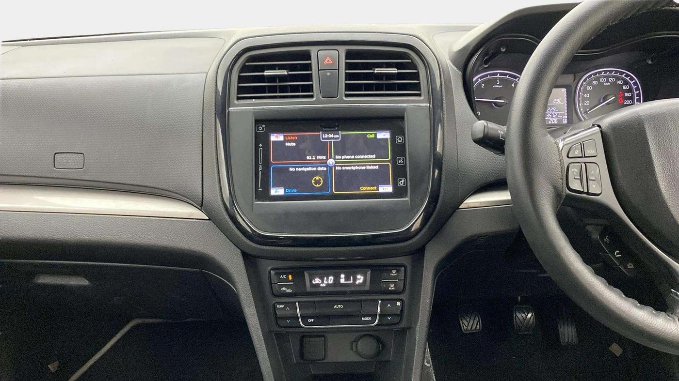 2017 Maruti Vitara Brezza ZDI PLUS DUAL TONE, Diesel, Manual, 35,729 km, Air Conditioner