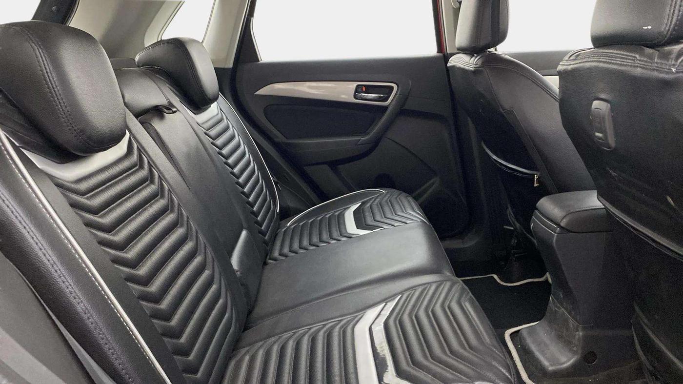 2017 Maruti Vitara Brezza ZDI PLUS DUAL TONE, Diesel, Manual, 35,729 km, Right Side Rear Door Cabin