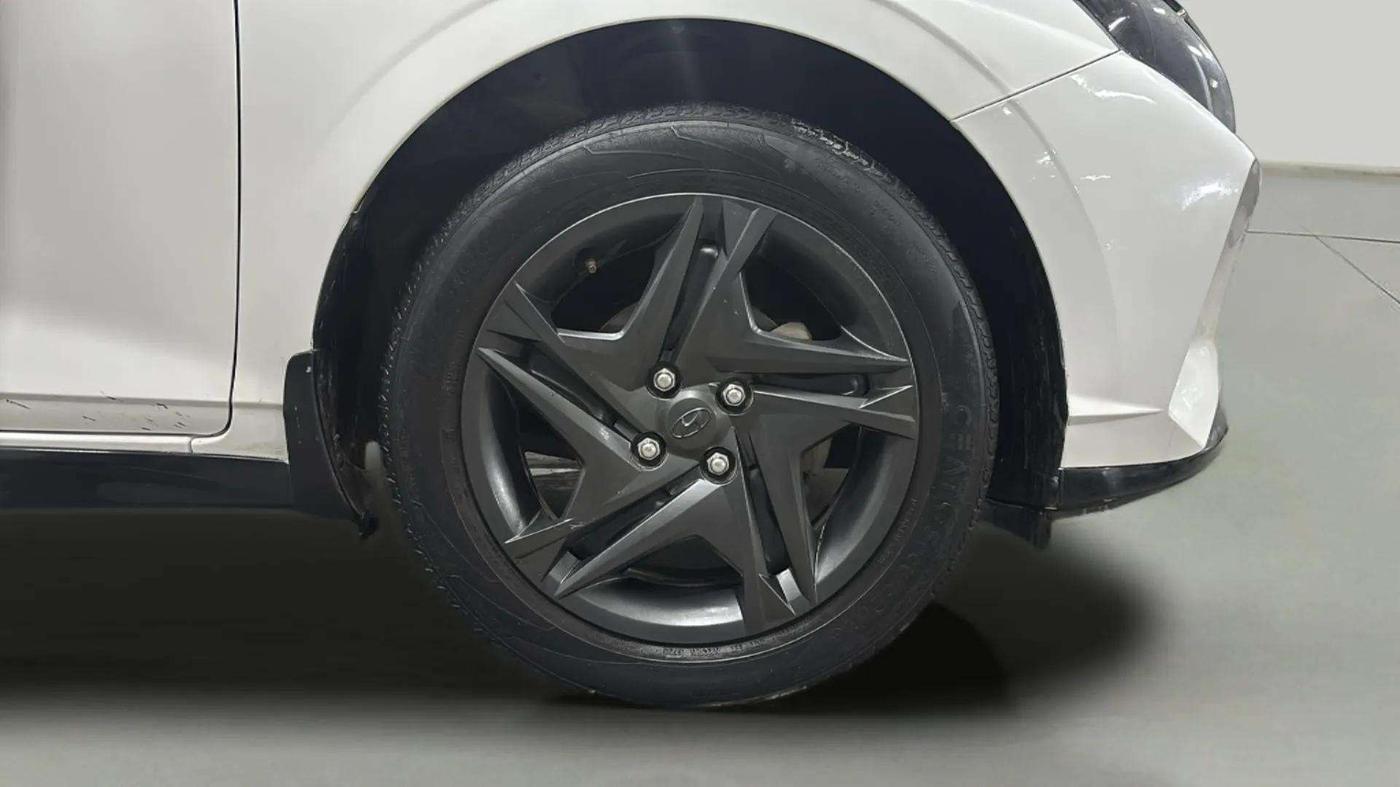 2020 Hyundai NEW I20 SPORTZ 1.5 MT, Diesel, Manual, 43,728 km, Right Front Wheel