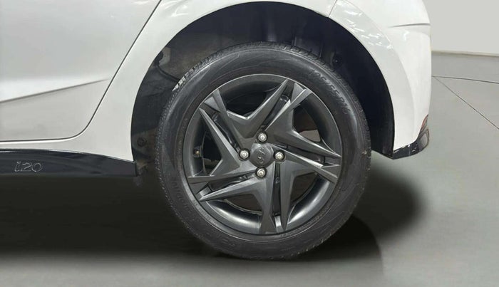 2020 Hyundai NEW I20 SPORTZ 1.5 MT, Diesel, Manual, 43,722 km, Left Rear Wheel