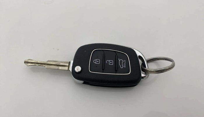 2017 Hyundai Elite i20 SPORTZ 1.2, Petrol, Manual, 42,245 km, Key Close Up