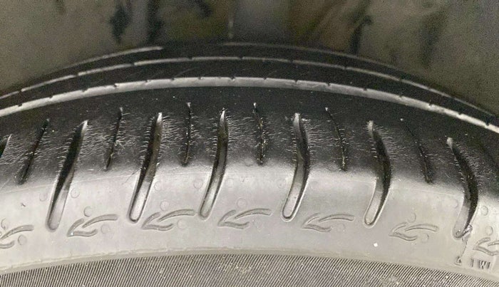 2023 Tata ALTROZ XM PLUS CNG, CNG, Manual, 22,258 km, Left Front Tyre Tread