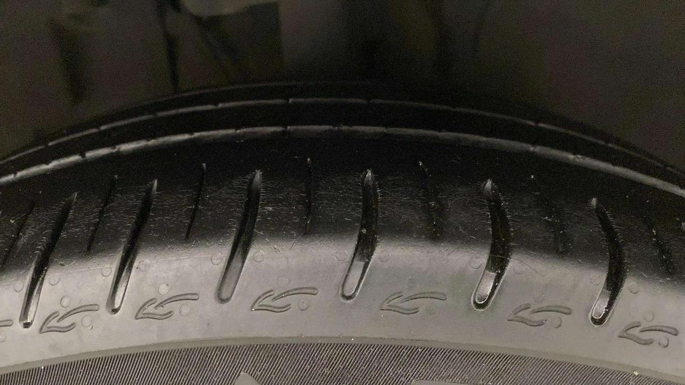 2023 Tata ALTROZ XM PLUS CNG, CNG, Manual, 22,258 km, Right Front Tyre Tread
