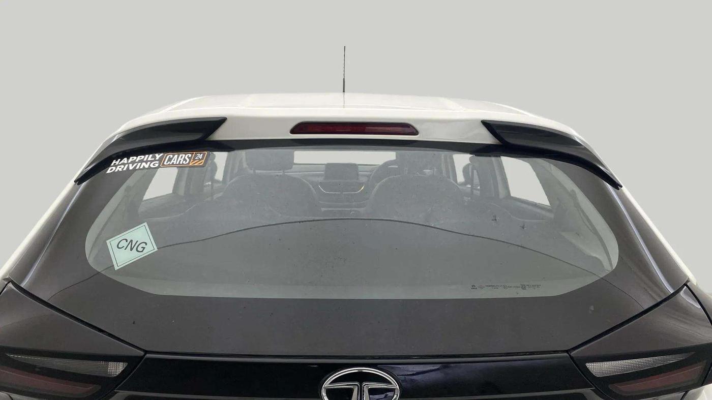 2023 Tata ALTROZ XM PLUS CNG, CNG, Manual, 22,258 km, Rear Windshield