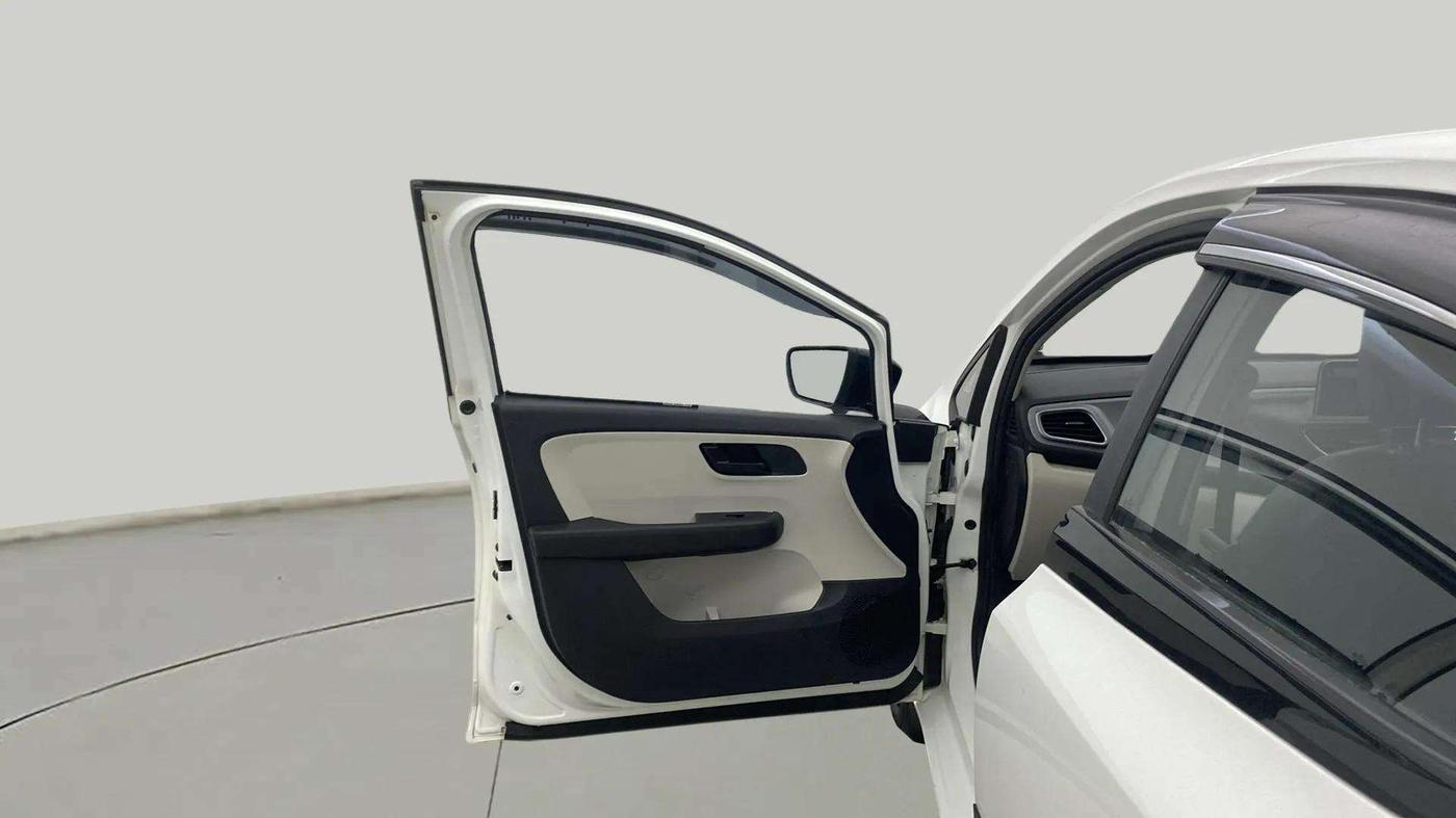 2023 Tata ALTROZ XM PLUS CNG, CNG, Manual, 22,258 km, LHS Front Door