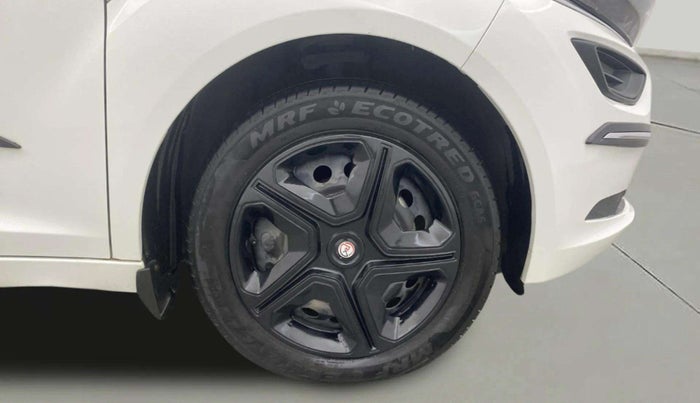 2023 Tata ALTROZ XM PLUS CNG, CNG, Manual, 22,258 km, Right Front Wheel