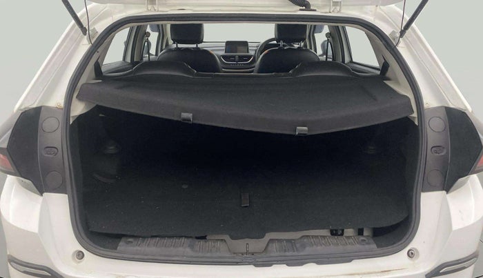 2023 Tata ALTROZ XM PLUS CNG, CNG, Manual, 22,258 km, Boot Inside
