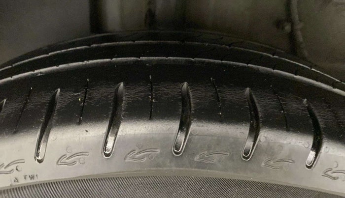 2023 Tata ALTROZ XM PLUS CNG, CNG, Manual, 22,258 km, Right Rear Tyre Tread