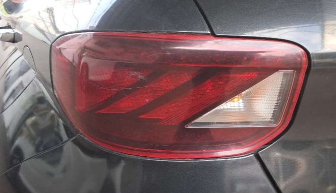 2021 Hyundai VENUE SX PLUS 1.0 TURBO DCT, Petrol, Automatic, 43,609 km, Left tail light - Minor scratches