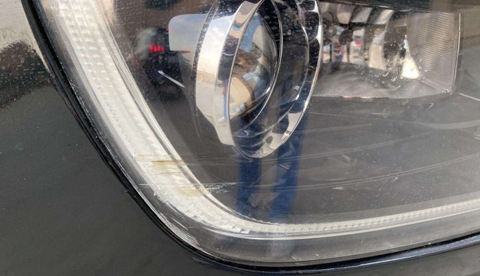 2021 Hyundai VENUE SX PLUS 1.0 TURBO DCT, Petrol, Automatic, 43,609 km, Right headlight - Minor scratches