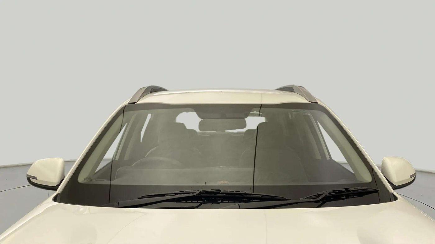 2022 KIA SONET HTK PLUS 1.2, Petrol, Manual, 20,001 km, Front Windshield