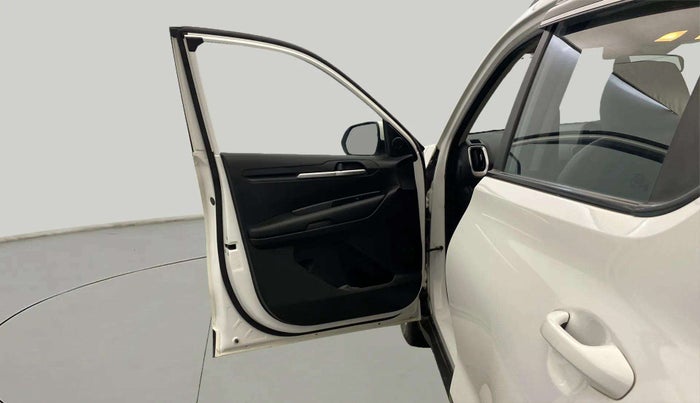 2022 KIA SONET HTK PLUS 1.2, Petrol, Manual, 20,001 km, LHS Front Door