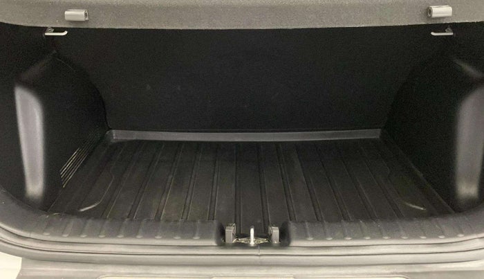 2022 KIA SONET HTK PLUS 1.2, Petrol, Manual, 20,001 km, Boot Inside