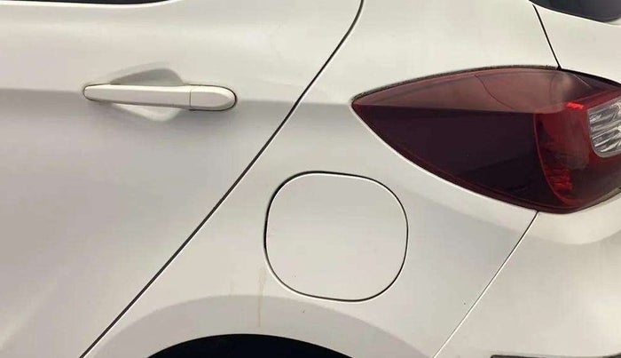 2021 Tata Tiago XZ PETROL, Petrol, Manual, 43,707 km, Left quarter panel - Minor scratches