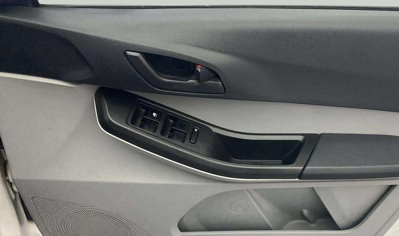 2021 Tata Tiago XZ PETROL, Petrol, Manual, 43,763 km, Driver Side Door Panels Control