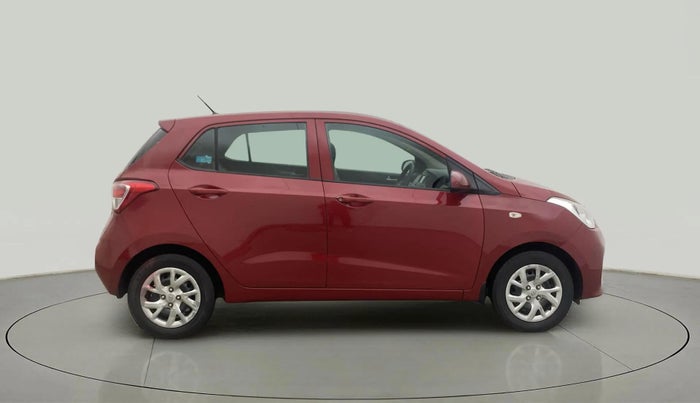 2017 Hyundai Grand i10 SPORTZ 1.2 KAPPA VTVT, Petrol, Manual, 1,02,441 km, Right Side View