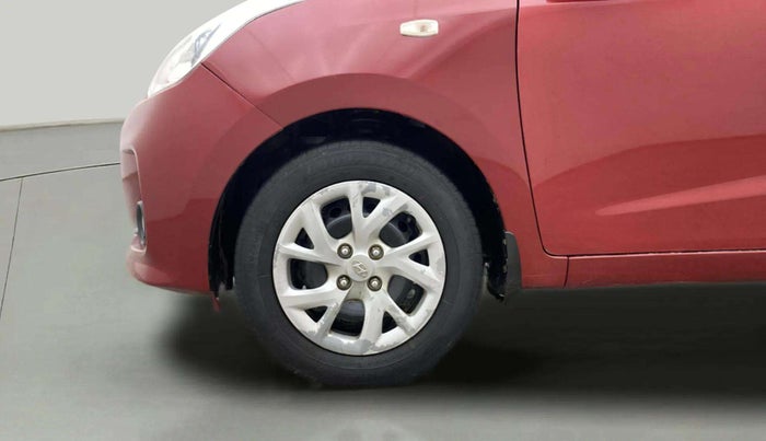 2017 Hyundai Grand i10 SPORTZ 1.2 KAPPA VTVT, Petrol, Manual, 1,02,441 km, Left Front Wheel