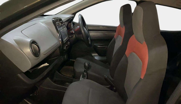 2017 Renault Kwid RXT 0.8, Petrol, Manual, 56,313 km, Right Side Front Door Cabin