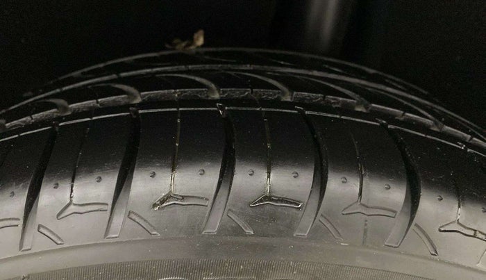 2017 Maruti Baleno ZETA CVT PETROL 1.2, Petrol, Automatic, 36,608 km, Left Rear Tyre Tread
