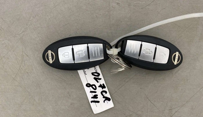 2021 Nissan MAGNITE XV DUAL TONE, Petrol, Manual, 63,511 km, Key Close Up