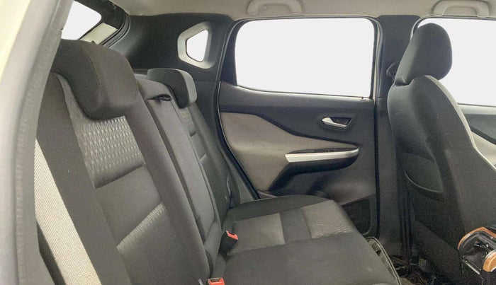 2021 Nissan MAGNITE XV DUAL TONE, Petrol, Manual, 63,511 km, Right Side Rear Door Cabin