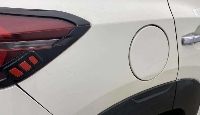 2021 Nissan MAGNITE XV DUAL TONE, Petrol, Manual, 63,511 km, Right quarter panel - Minor scratches