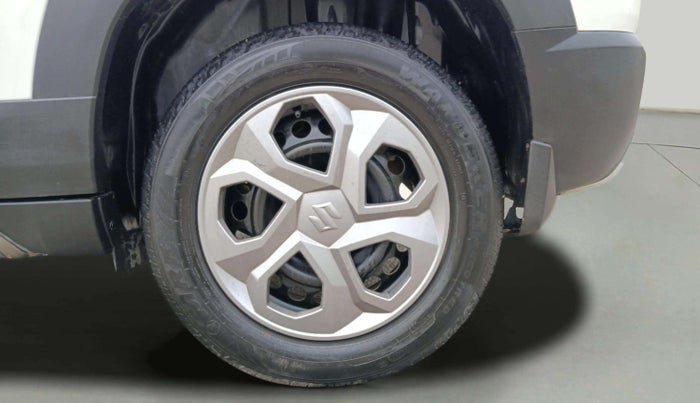 2022 Maruti BREZZA VXI SMART HYBRID, Petrol, Manual, 22,675 km, Left Rear Wheel