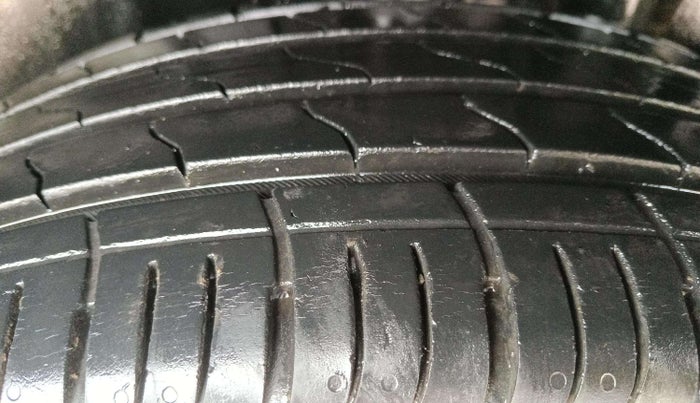 2022 Maruti BREZZA VXI SMART HYBRID, Petrol, Manual, 22,675 km, Left Rear Tyre Tread