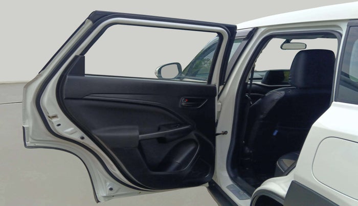 2022 Maruti BREZZA VXI SMART HYBRID, Petrol, Manual, 22,675 km, LHS Rear Door