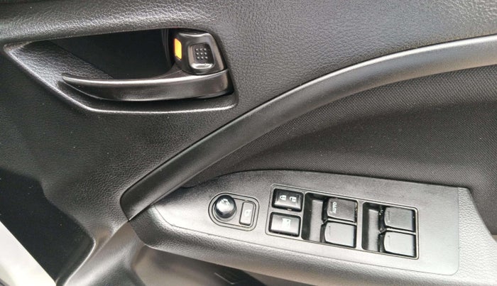 2022 Maruti BREZZA VXI SMART HYBRID, Petrol, Manual, 22,675 km, Driver Side Door Panels Control