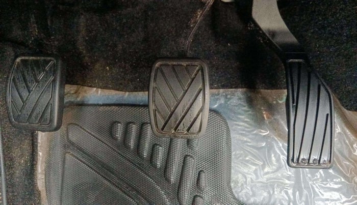2022 Maruti BREZZA VXI SMART HYBRID, Petrol, Manual, 22,675 km, Pedals