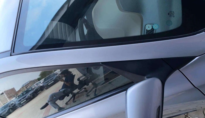 2018 Hyundai Elite i20 ASTA 1.2 (O), Petrol, Manual, 70,777 km, Right A pillar - Minor scratches