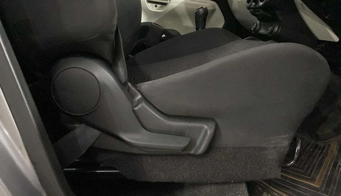 2017 Maruti IGNIS DELTA 1.2, Petrol, Manual, 43,024 km, Driver Side Adjustment Panel
