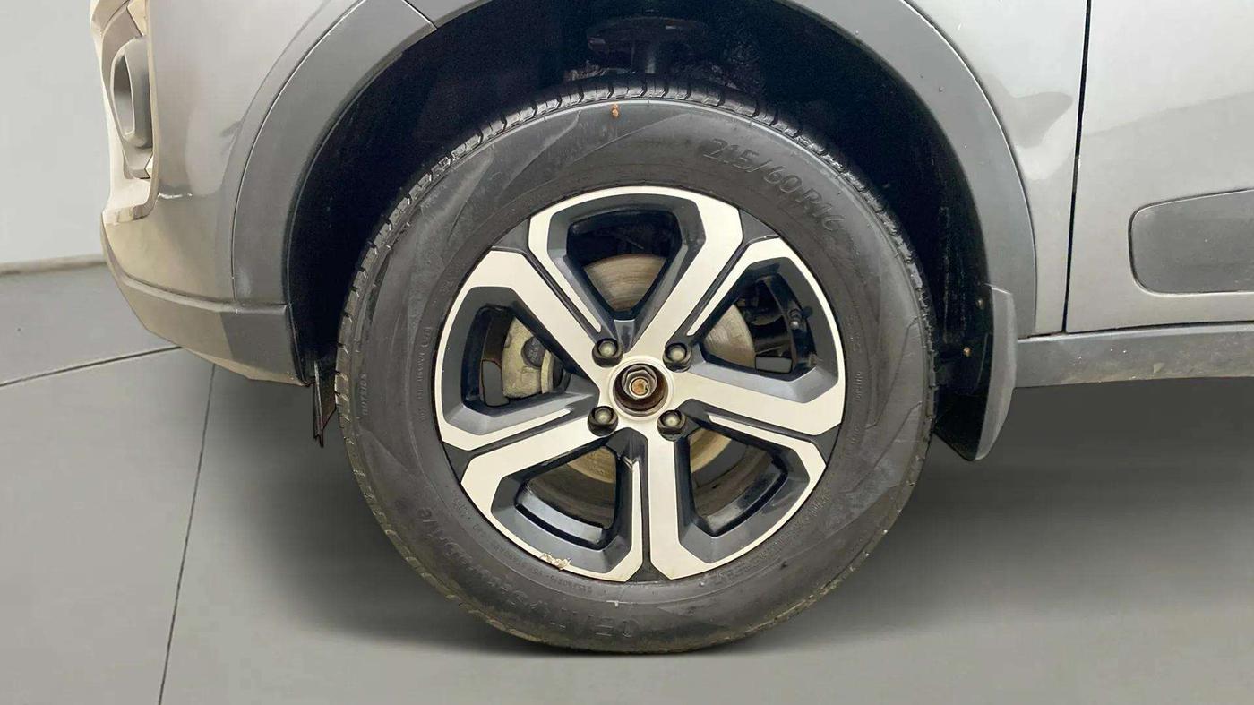 2022 Tata NEXON XZ PLUS PETROL, Petrol, Manual, 56,945 km, Left Front Wheel
