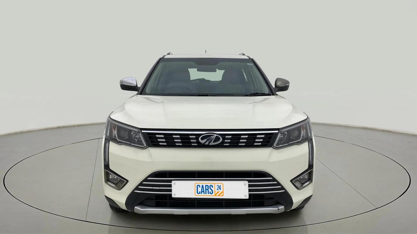 2020 Mahindra XUV300 W8 1.2 PETROL, Petrol, Manual, 44,230 km, Front