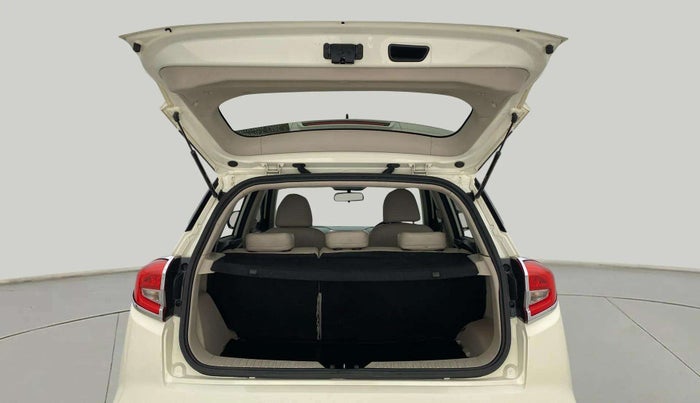 2020 Mahindra XUV300 W8 1.2 PETROL, Petrol, Manual, 44,230 km, Boot Door Open