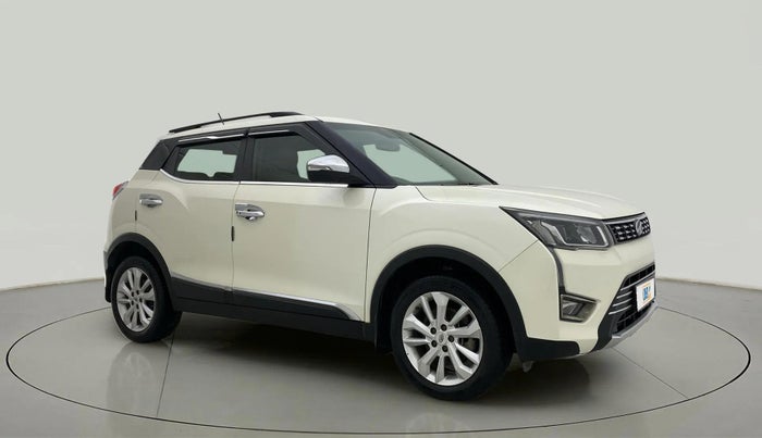 2020 Mahindra XUV300 W8 1.2 PETROL, Petrol, Manual, 44,230 km, Right Front Diagonal