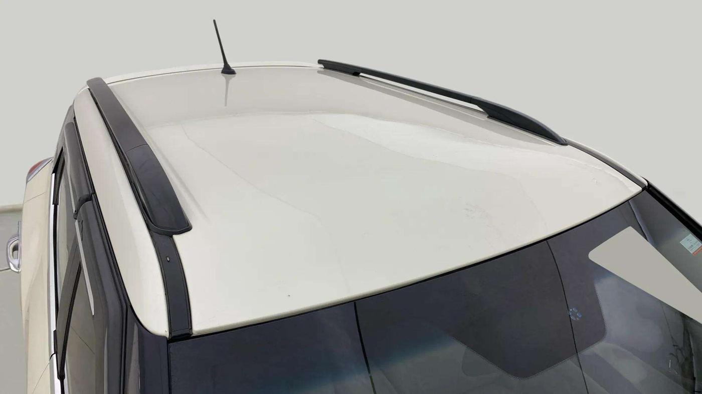 2020 Mahindra XUV300 W8 1.2 PETROL, Petrol, Manual, 44,230 km, Roof