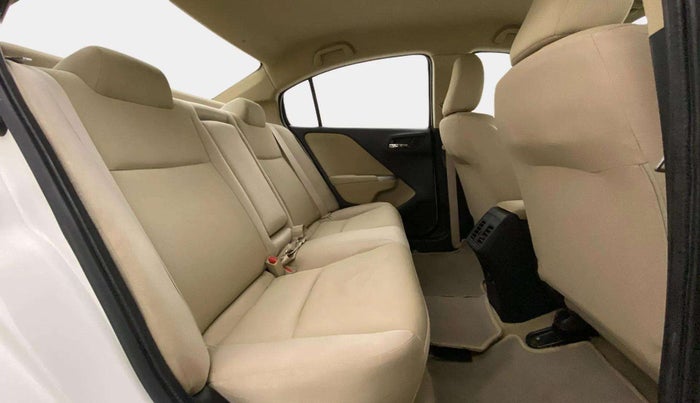 2015 Honda City 1.5L I-VTEC V MT, Petrol, Manual, 57,047 km, Right Side Rear Door Cabin