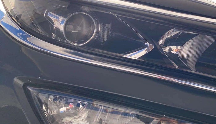 2020 Tata ALTROZ XZ PETROL, Petrol, Manual, 54,229 km, Right headlight - Headlight not working