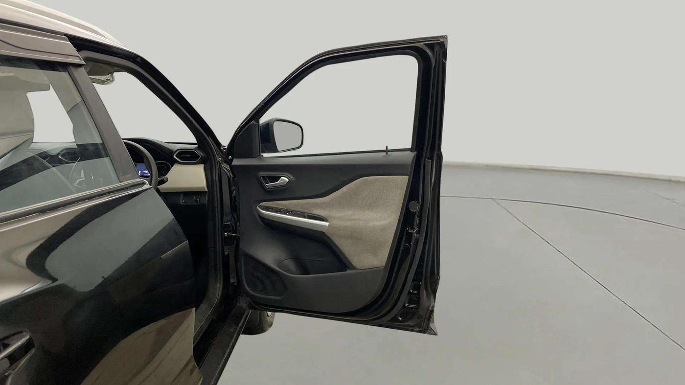 2023 Nissan MAGNITE XL, Petrol, Manual, 14,004 km, RHS Front Door