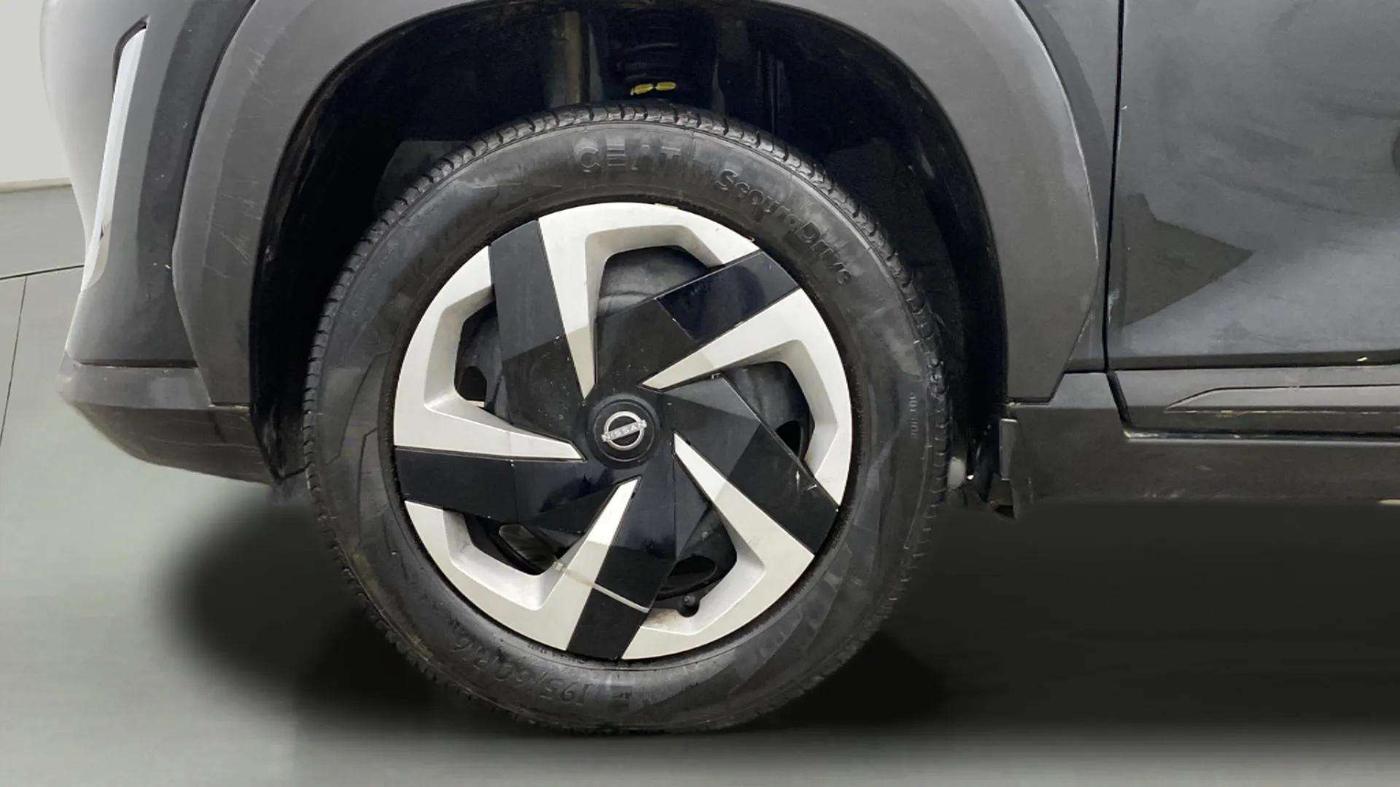 2023 Nissan MAGNITE XL, Petrol, Manual, 14,004 km, Left Front Wheel