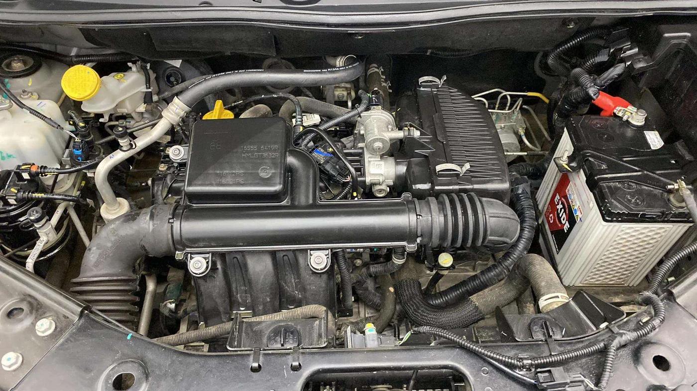 2023 Nissan MAGNITE XL, Petrol, Manual, 14,004 km, Engine View