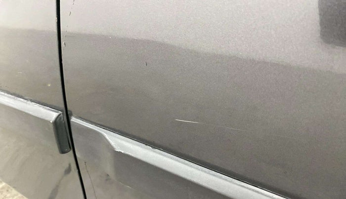 2019 Maruti Alto LXI CNG, CNG, Manual, 24,872 km, Rear left door - Minor scratches