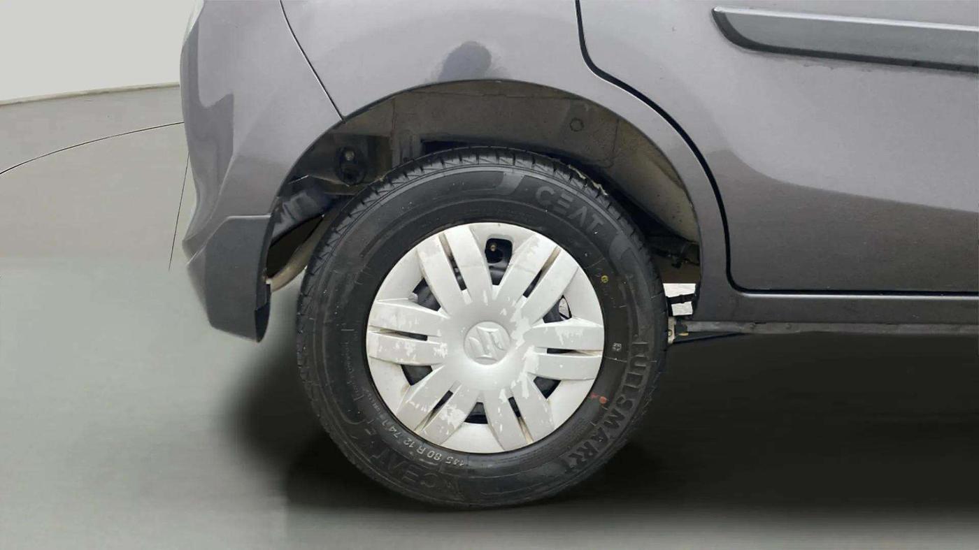 2019 Maruti Alto LXI CNG, CNG, Manual, 24,872 km, Right Rear Wheel