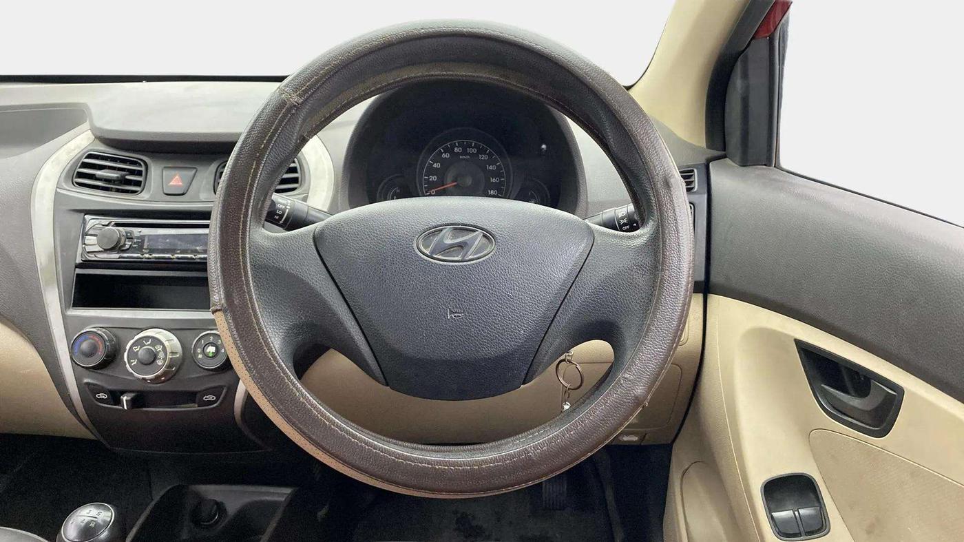 2014 Hyundai Eon ERA +, Petrol, Manual, 55,063 km, Steering Wheel Close Up